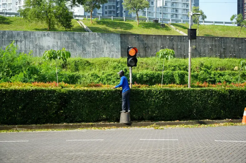 2025年电子产品研发技术趋势与智能硬件落地实践