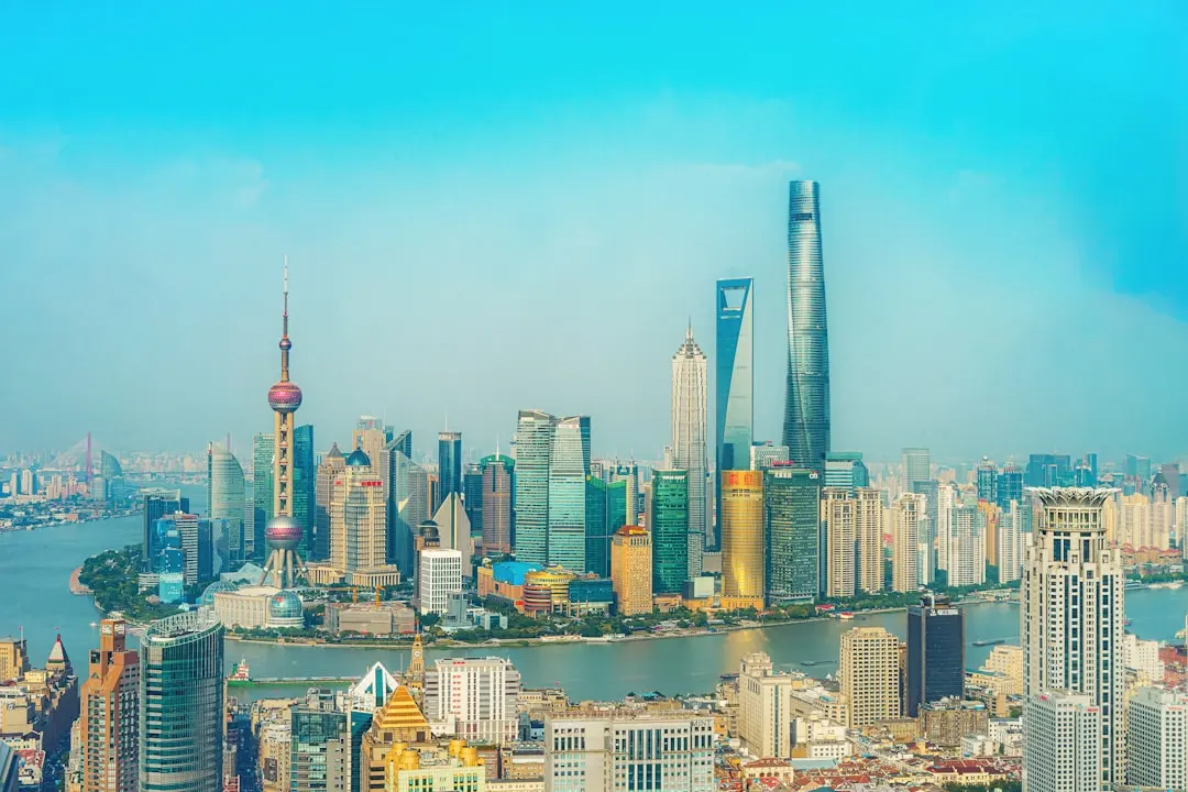 电子产品研发中的EMC设计要点与硬件电路优化方案